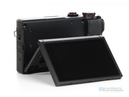 Canon G7 with folded out monitor